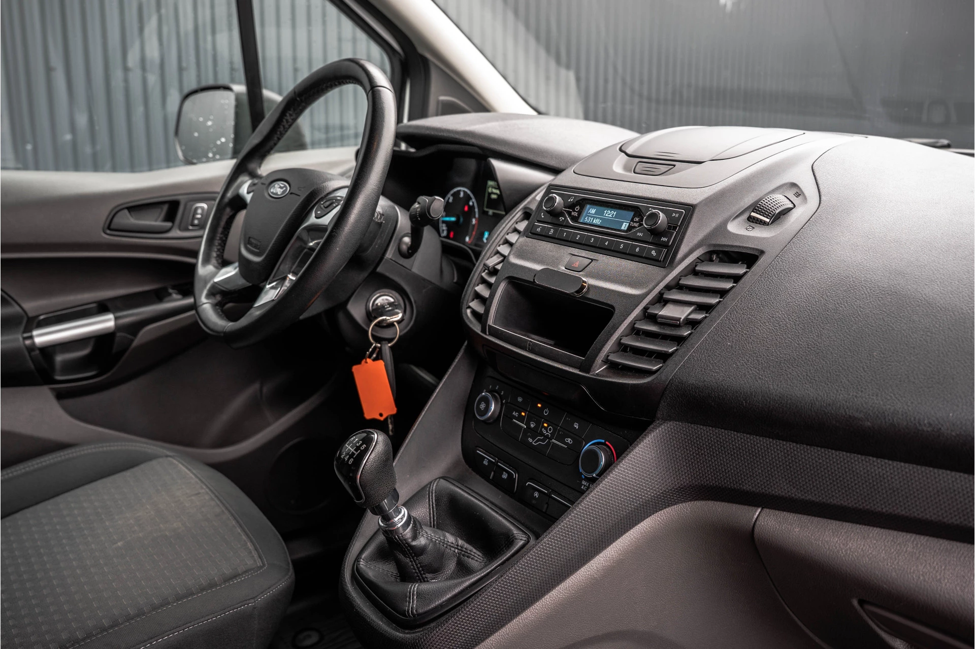 Ford Transit Connect 2019 - **1.5 EcoBlue | Cruise | Airco | Trekhaak** obrázek 2