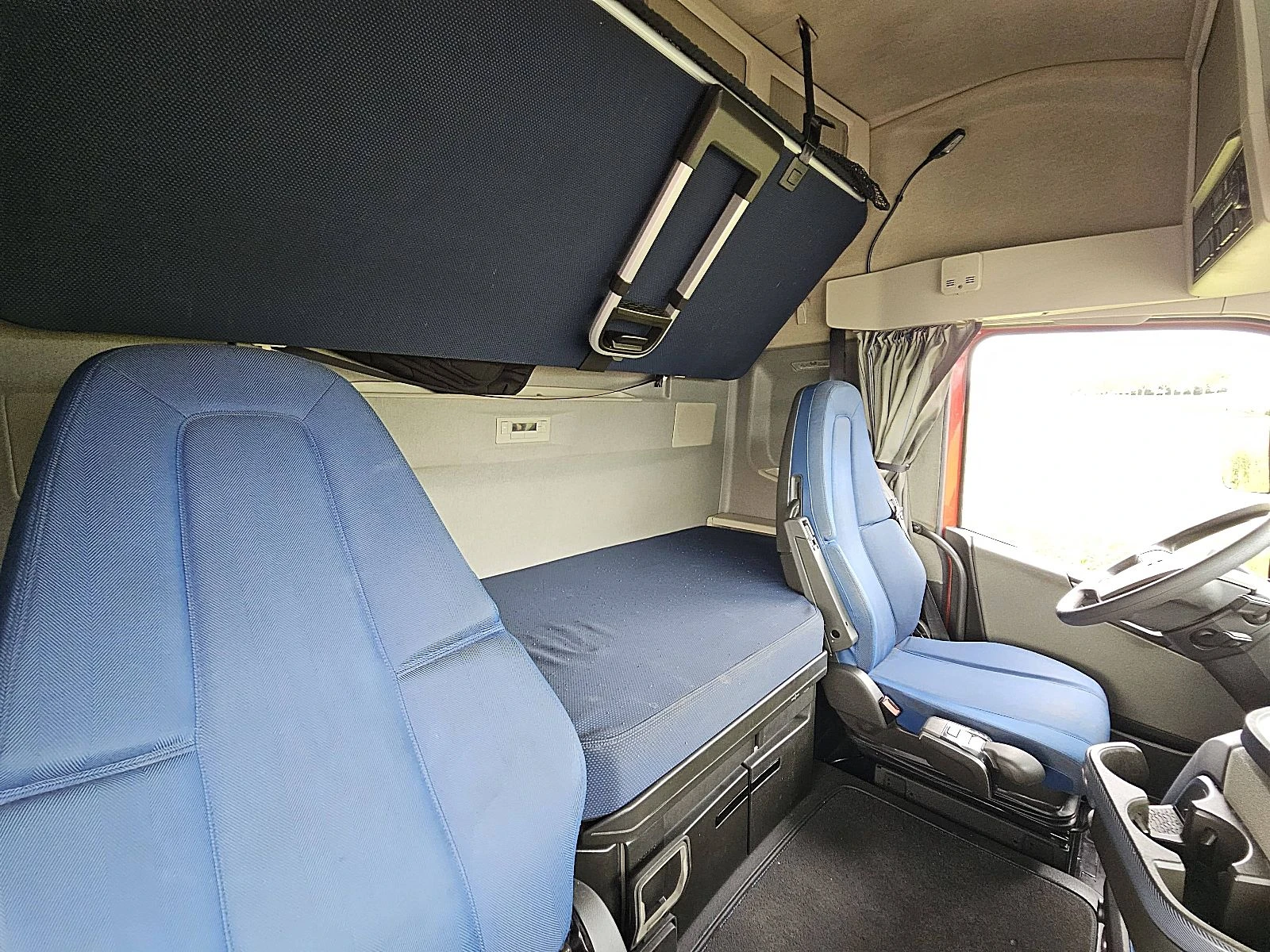 Volvo FH 2023 - 500 image 16