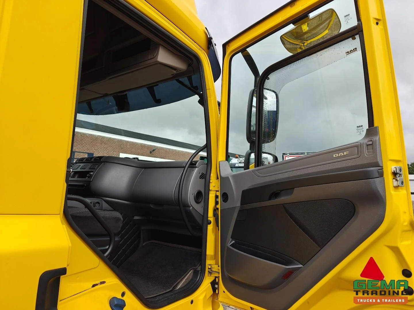 DAF CF 330 FA 2016 afbeelding 14