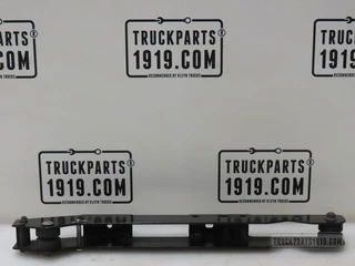 Volvo N/A - 21244610 Steun side skirt Volvo imagem 1