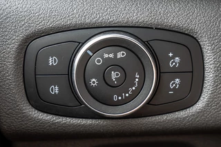 Ford Transit Custom 2020 - 2.0 EcoBlue L2H1 | 130PK | Volledig Ingericht | LED | Cruise | PDC | Airco | Trekhaak obrazek 24