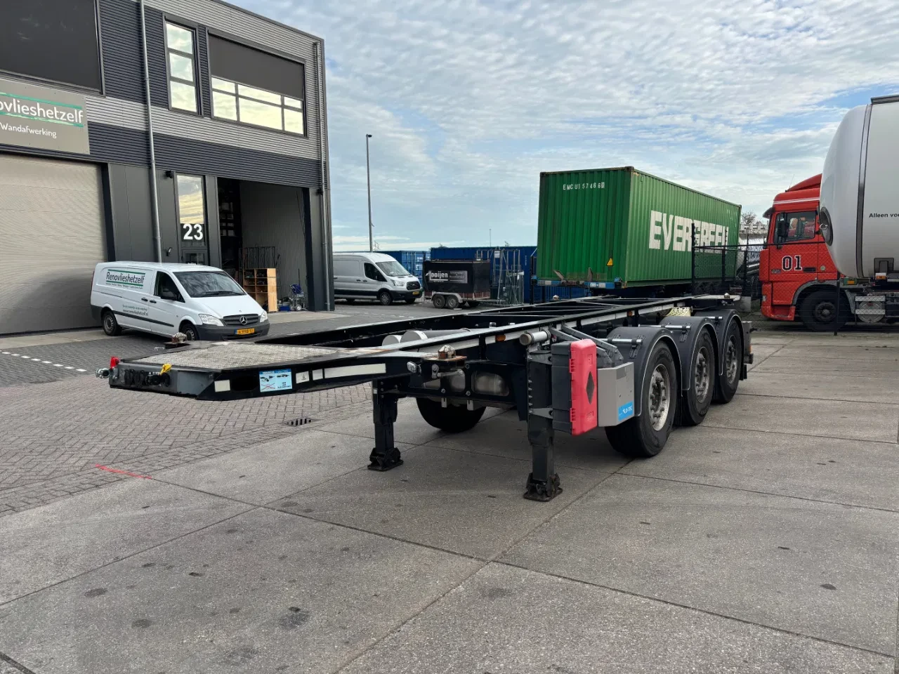 D-TEC 2021 - CC-20-3-T / 20 FT ADR Tank Chassis / SAF Disc изображение 4