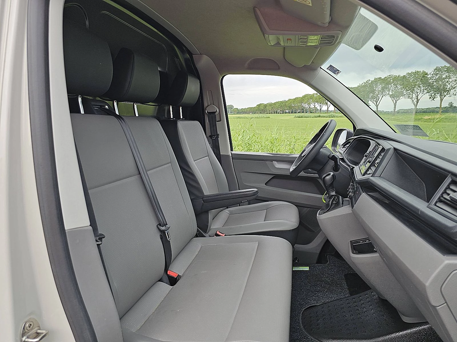 Volkswagen Transporter 2024 - 2.0 TDI Bild 7