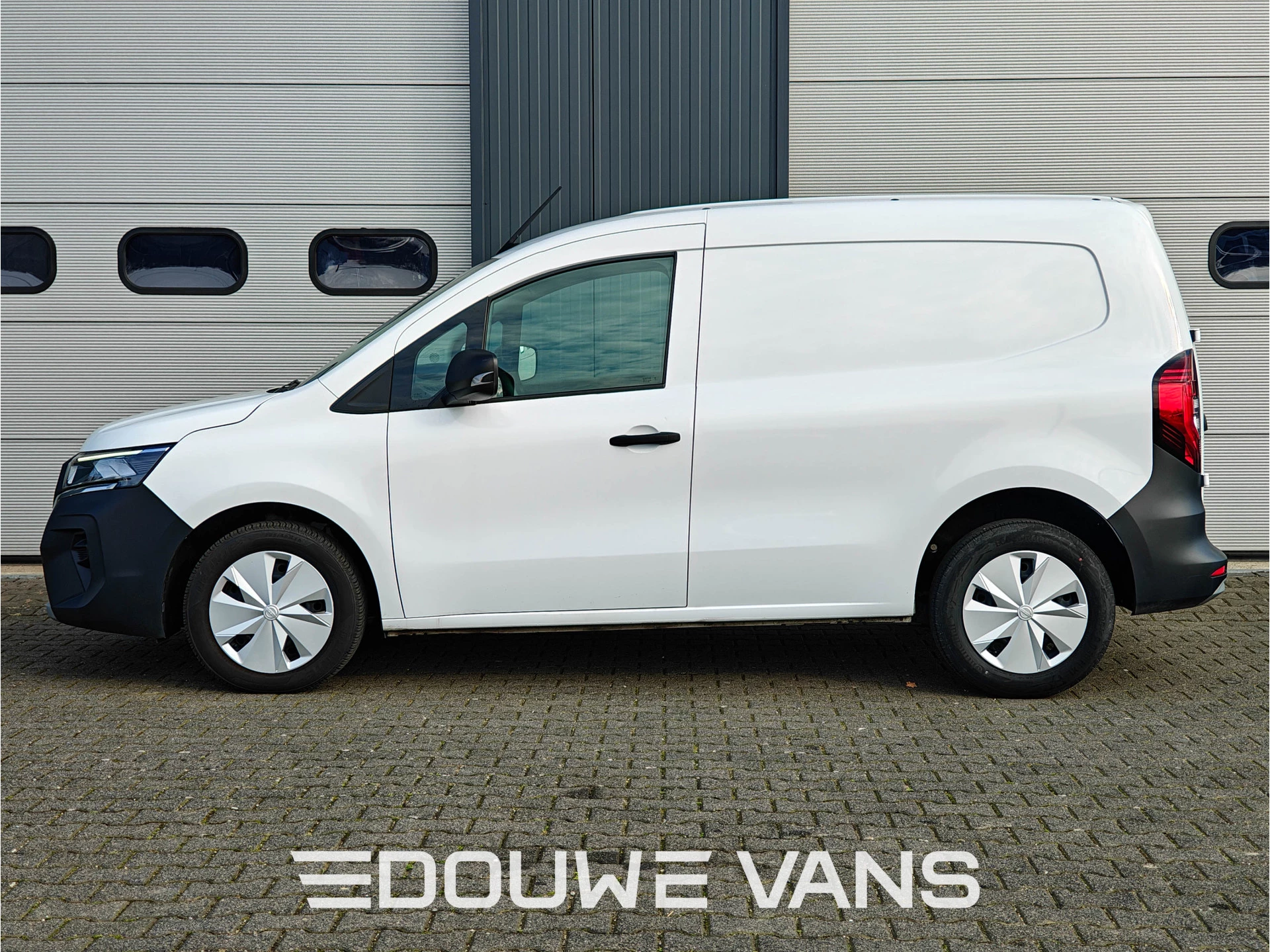 Nissan Townstar 2023 - L1 Visia Acenta Airco LED Fabrieksgarantie immagine 2