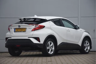 Toyota C-HR 2018 - 1.8 Hybrid Active | Netjes image 2