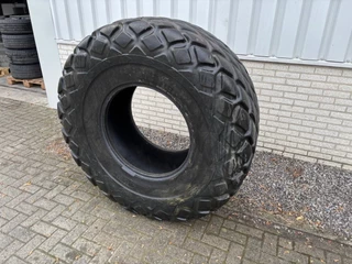 Goodyear N/A - 23.1-26 used compactor tire изображение 7