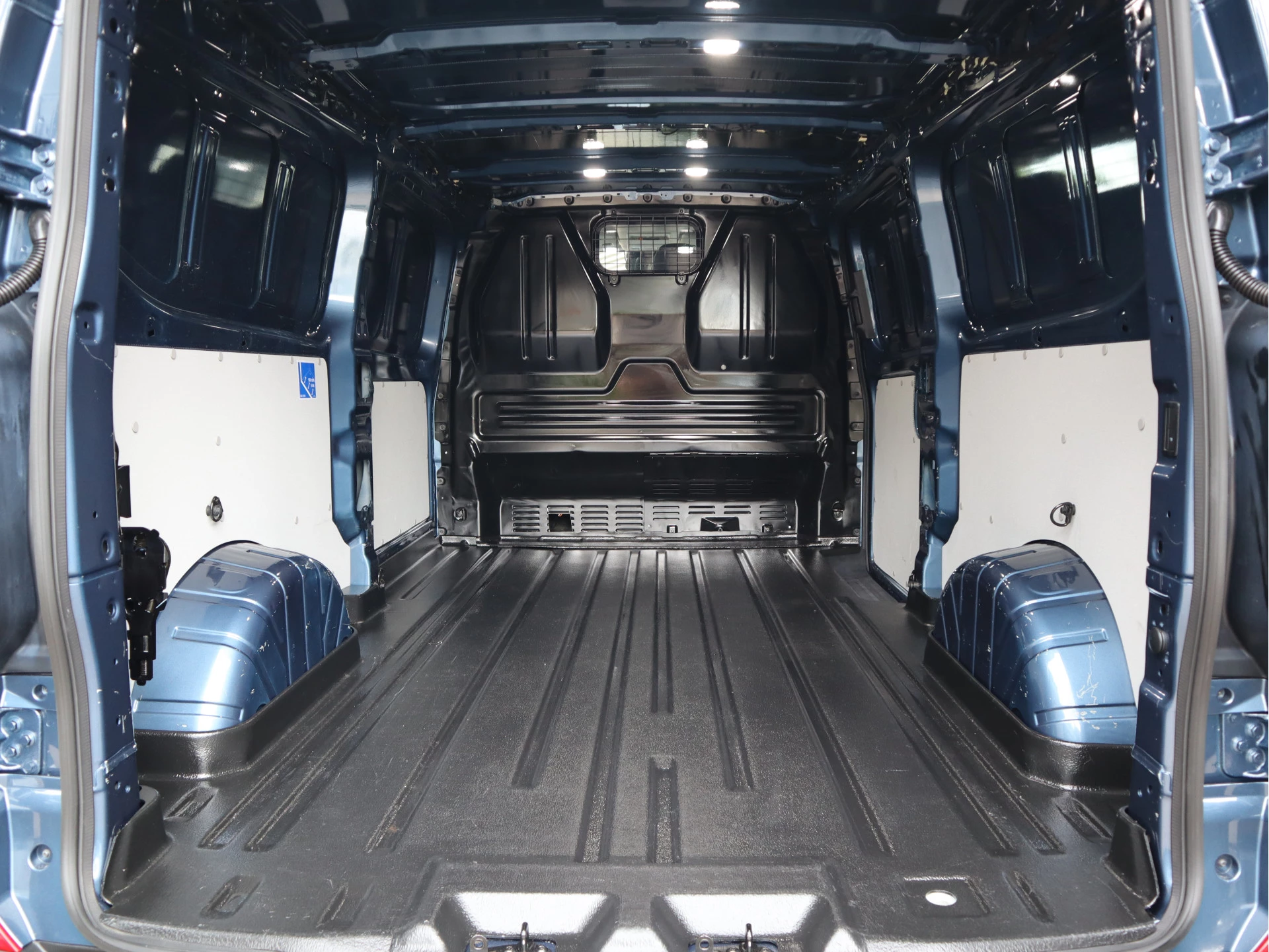 Ford Transit Custom 2024 - 320 2.0 TDCI 170 pk Automaat L2 Lang 4x4 AWD imagem 19