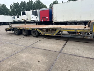 Floor N/A 2005 - 3 AXLE, 6 M EXTENDABLE, WHEEL FILLS afbeelding 3