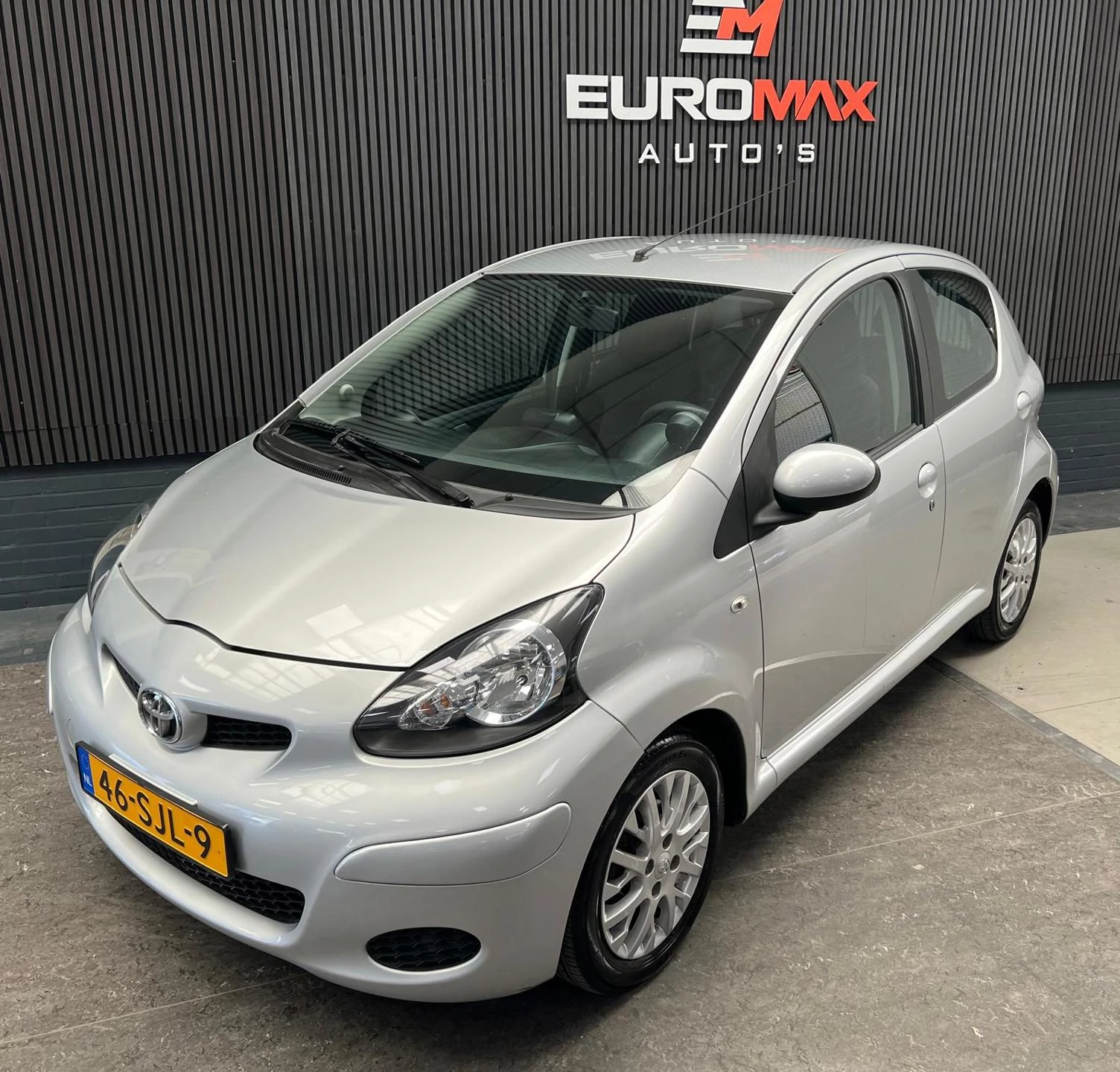 Toyota Aygo 2011 - 1.0-12V Comfort 2e Eigenaar - NAP - Navigatie - Airco afbeelding 7