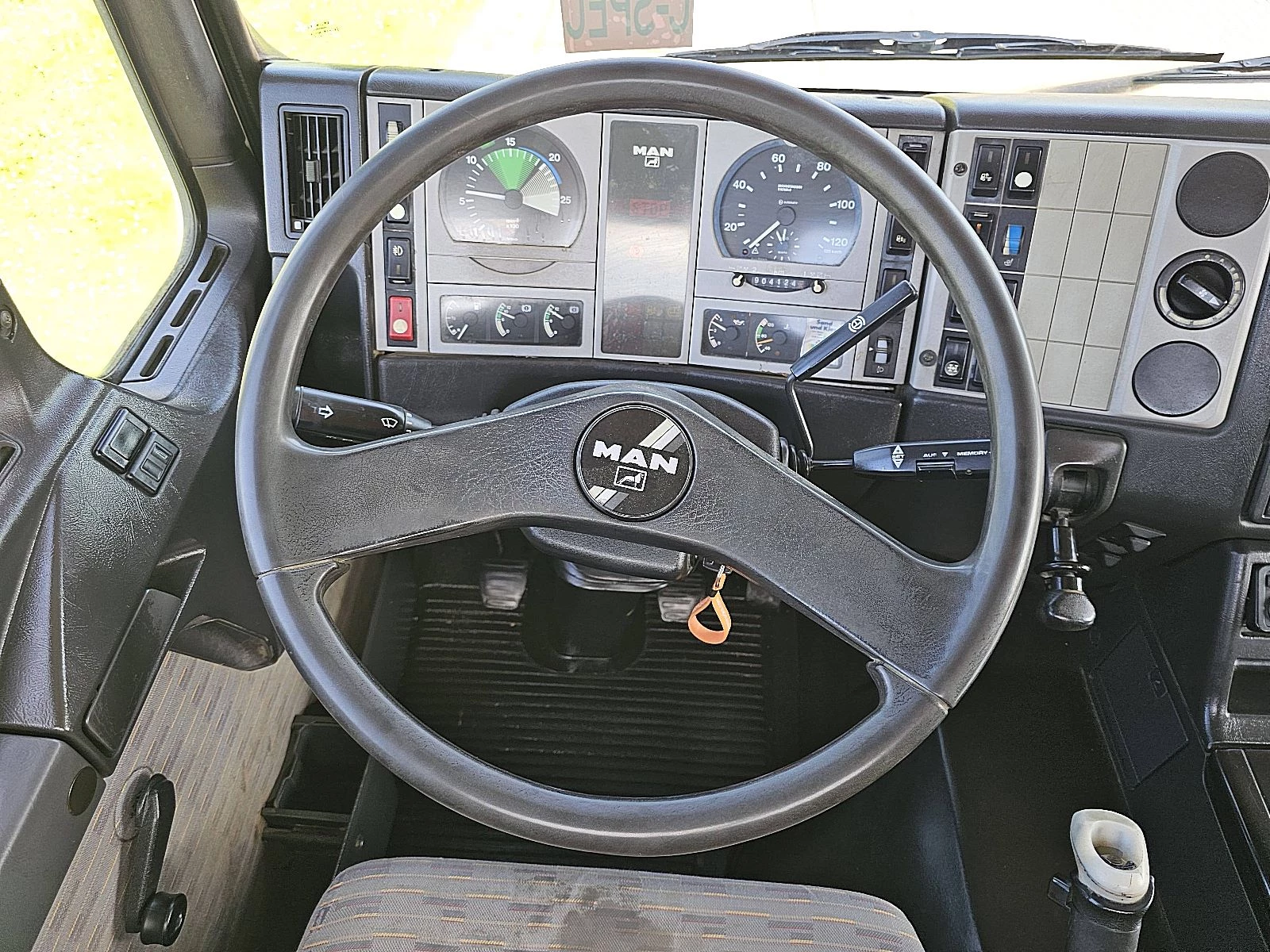 MAN 1996 - 26.403 F2000 obrázek 11