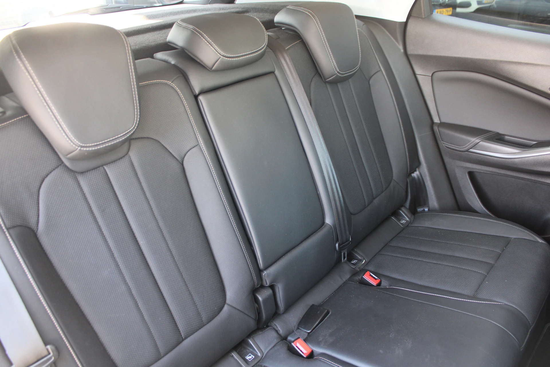 Opel Grandland X 2019 - 1.2 Turbo 130pk Innovation AGR LEDER NAVI CAMERA CARPLAY 19'' TREKHAAK afbeelding 15