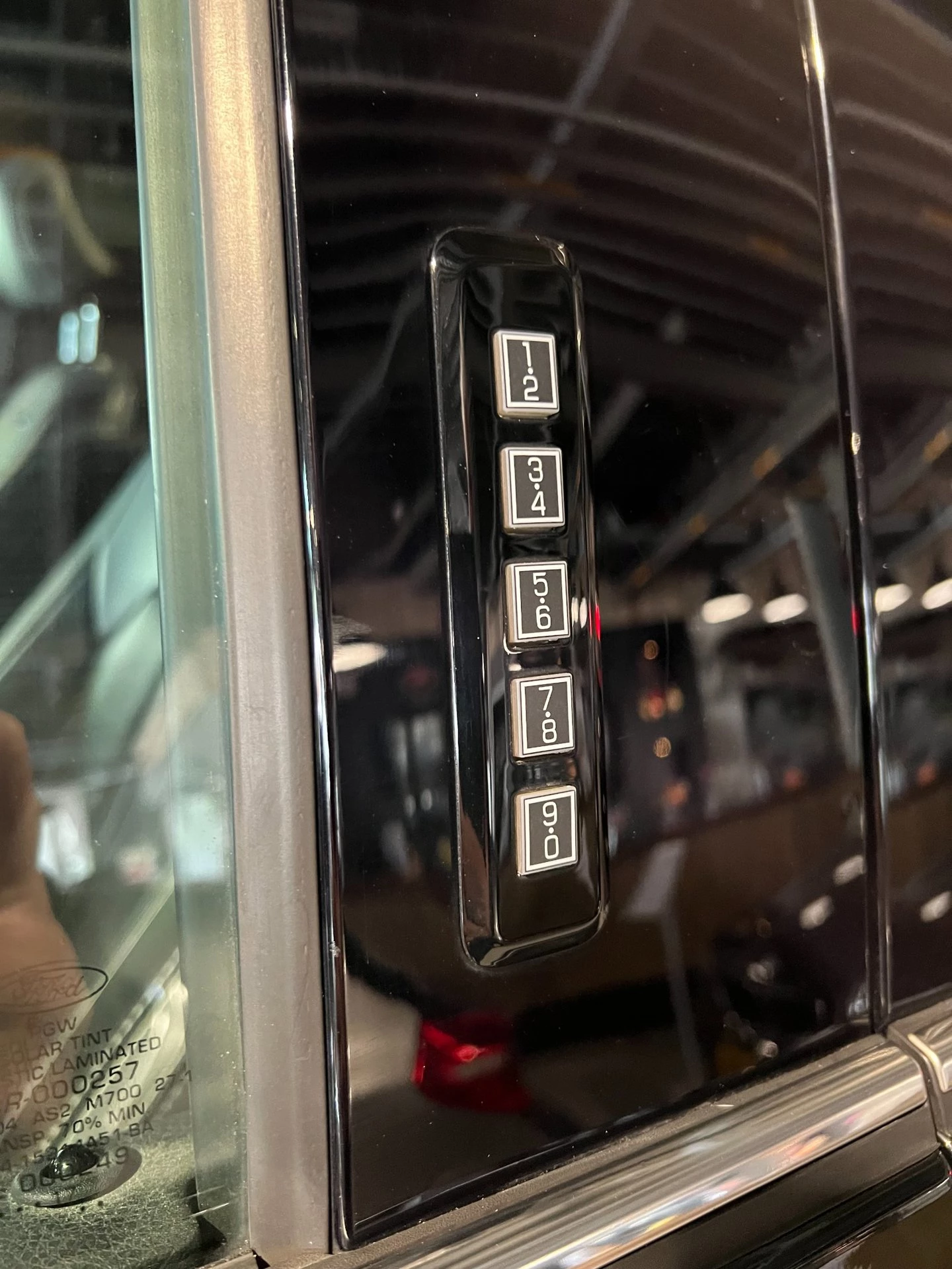 Ford F-150 2017 - USA 5.0 V8 SuperCrew PLATINUM image 16