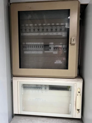 Scania P 2010 - P230 TOP: multifunct. ruimte met airco (camper?), 22kVA generator, hydr. steunpoten, beloopbaar dak, keuken, APK 10-2026 immagine 14