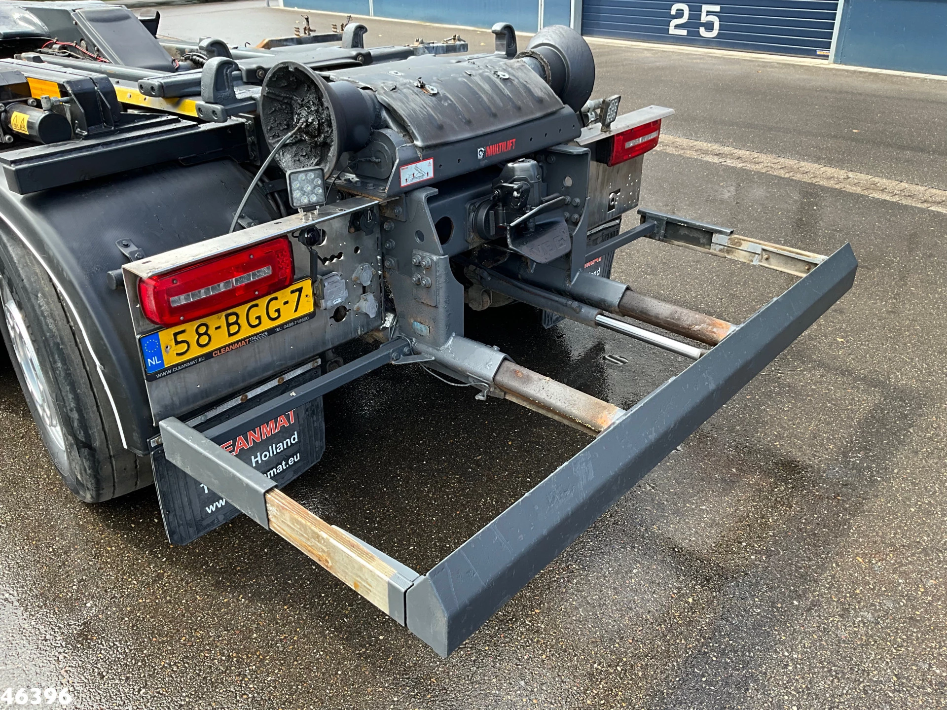 DAF 400 2015 - FAN CF Euro 6 Multilift 26 Ton haakarmsysteem obrázek 8