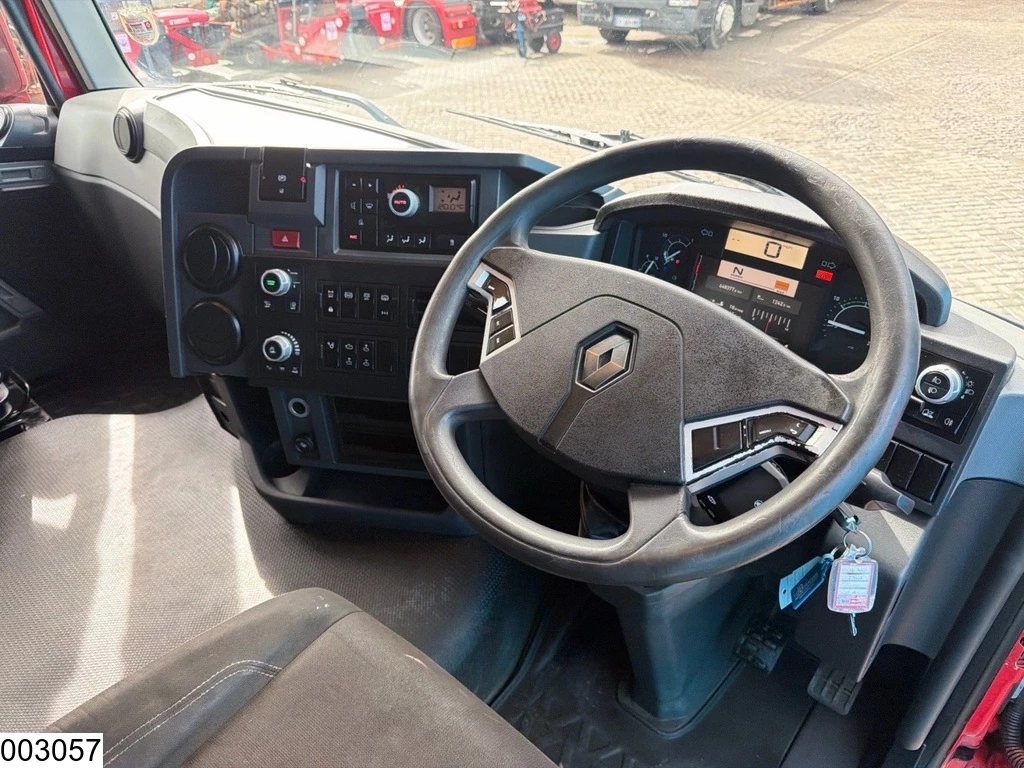 Renault 2016 - T 460 6x2, EURO 6, Compressor, RHD immagine 5