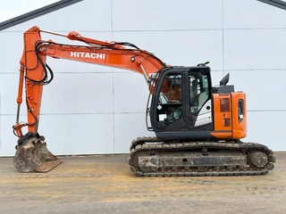 Hitachi 2017 - ZX135US-6 - Hammer Lines / Automatic Greasing te koop