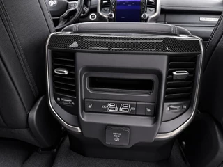 Dodge Ram 1500 2022 - 5.7 V8 Crew Cab 5'7 REBEL | Panoramadak/kantelschuif | Luchtvering | Multifunctione tailgate | Rambar | LPG&Trekhaak| 1e eigenaar| obrazek 30