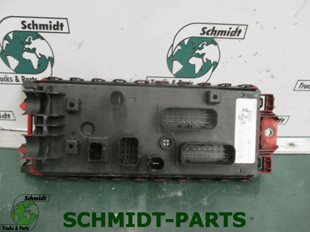 Mercedes-Benz - A 000 446 67 61 MERCEDES BENZ 1844 MP 3 SAM Regeleenheid afbeelding 1