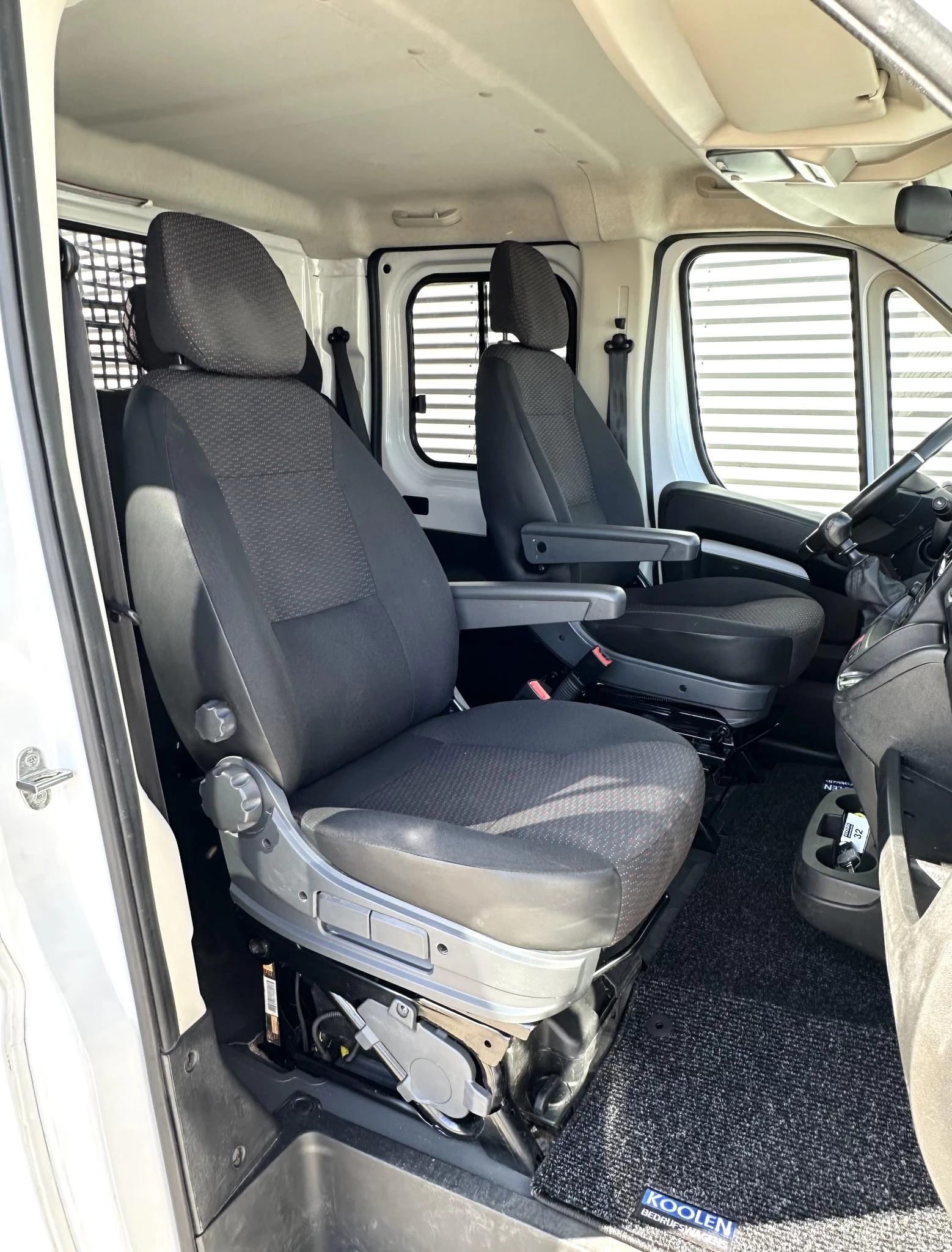 Peugeot Boxer 2023 - Open laadbak 2.2 165PK L4 DC Dubbele cabine zdjęcie 5