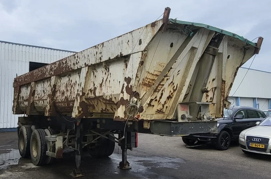 Trailor 1998 - 2 Axle , 8 Tyres , Steel Tipper , Spring Suspension , Drum Brakes afbeelding 8