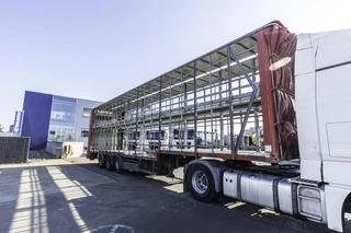 Lecitrailer 2012 - CUELLO CISNE 3E-RD+DOUBLE ETAGE+DHOLLANDIA 2TON afbeelding 2 miniatuur