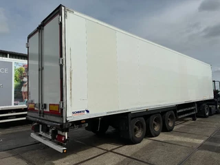 Schmitz Cargobull N/A 2012 - THERMO KING SLXE200 BPW AXLE image 3