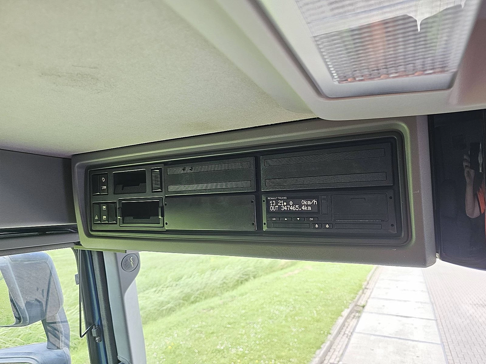 Renault 2021 - C 440 image 13