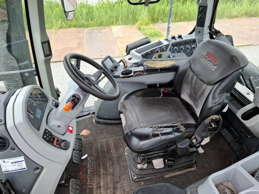 Valtra 2017 - T 214 Direct Twintrac Bild 11