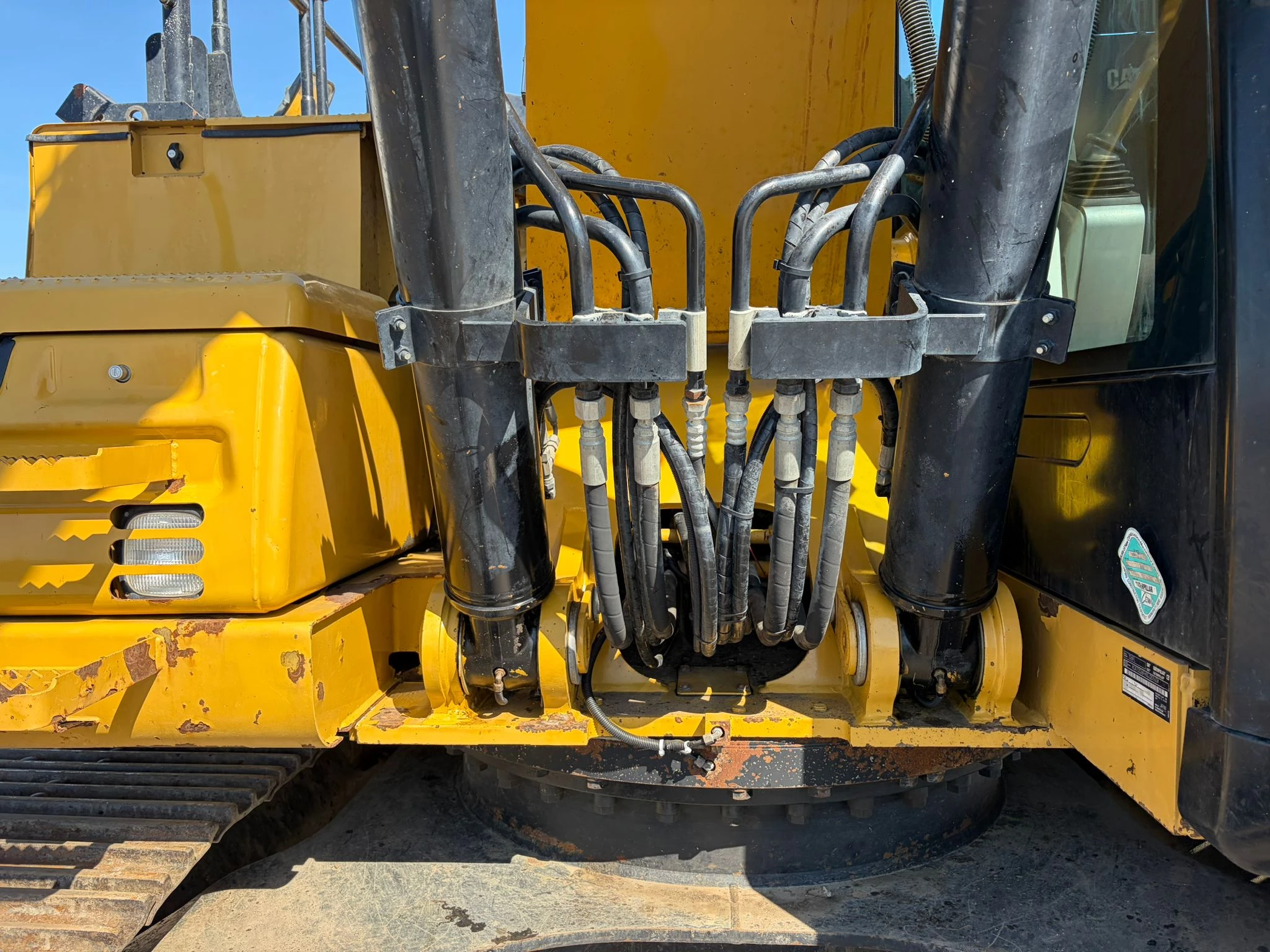 Caterpillar 326FL 2019 obrázek 27