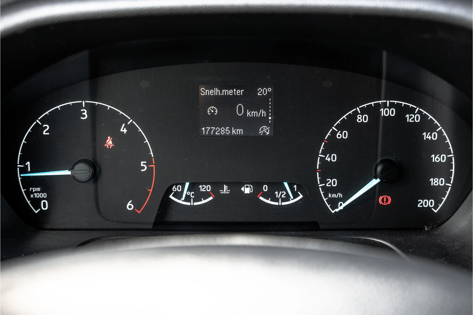 Ford Transit Custom 2020 - 2.0 EcoBlue L2H1 | 130PK | Volledig Ingericht | LED | Cruise | PDC | Airco | Trekhaak zdjęcie 17