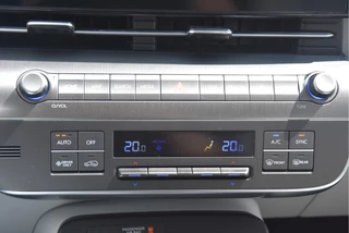 Hyundai Kona 2025 - 1.6 GDI HEV Premium Sky obrazek 12