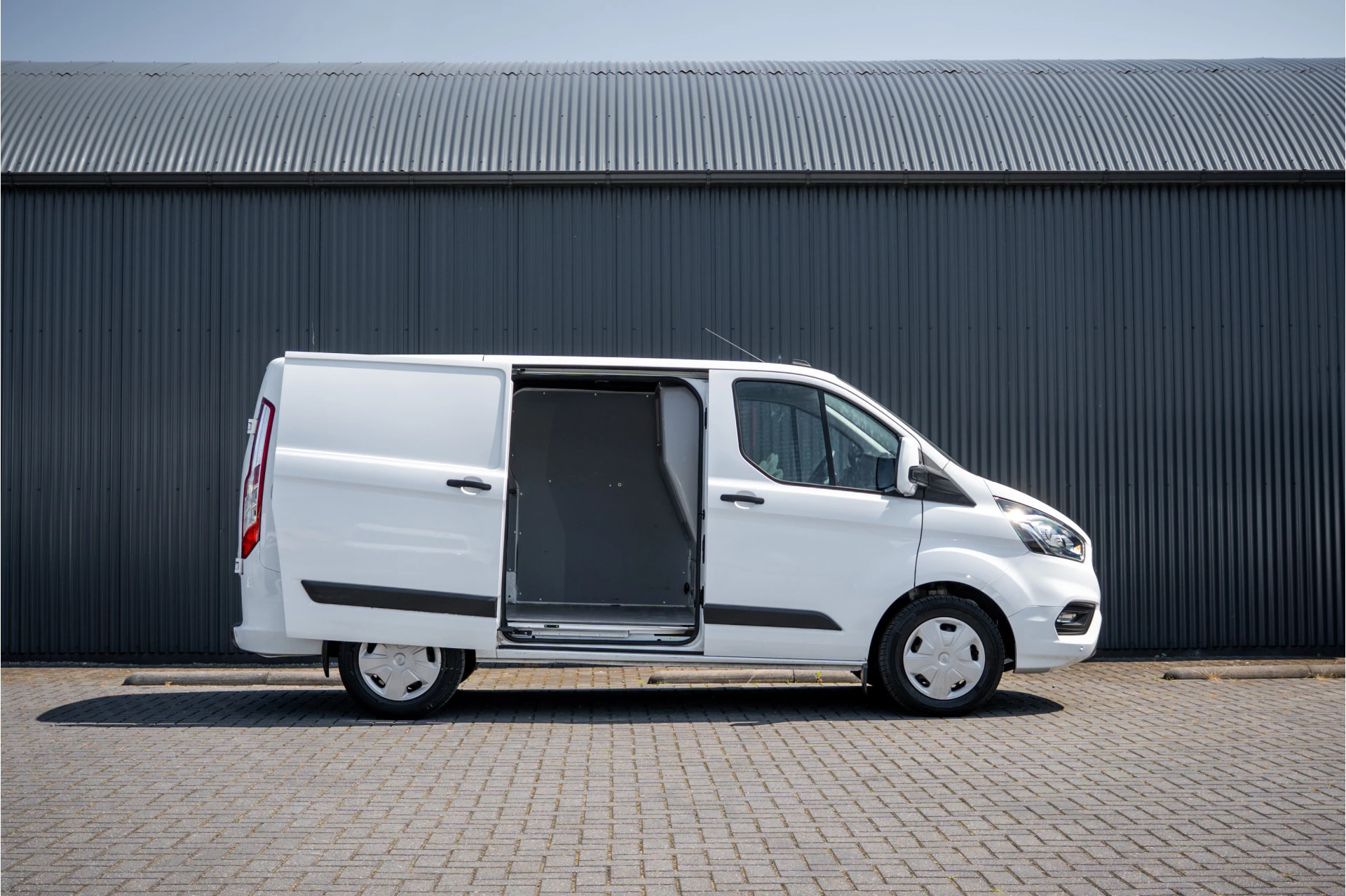 Ford Transit Custom 2020 - 2.0 EcoBlue L1H1 | 3-Zits | Automaat | LED | 1e Eigenaar | Cruise | Camera | PDC | Airco afbeelding 7