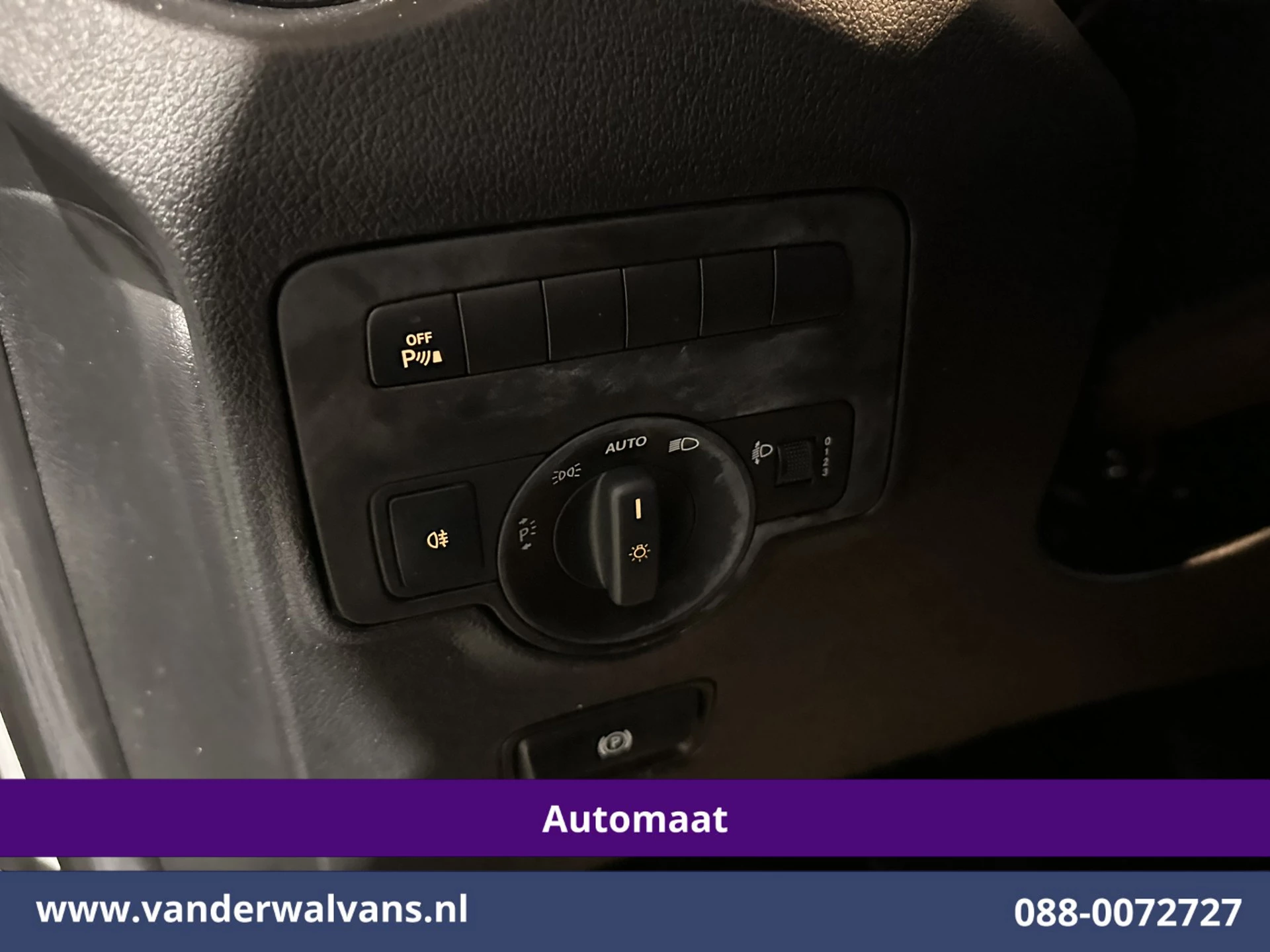 Mercedes-Benz Vito 2021 - 114 CDI 136pk 9G-Tronic Automaat L2H1 Euro6 Airco | Camera | Navigatie | Imperiaal | 2500kg Trekhaak | Apple Carplay image 18