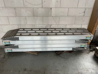 Ultra-Lite N/A 2022 - 240x 46 x14 cm image 4