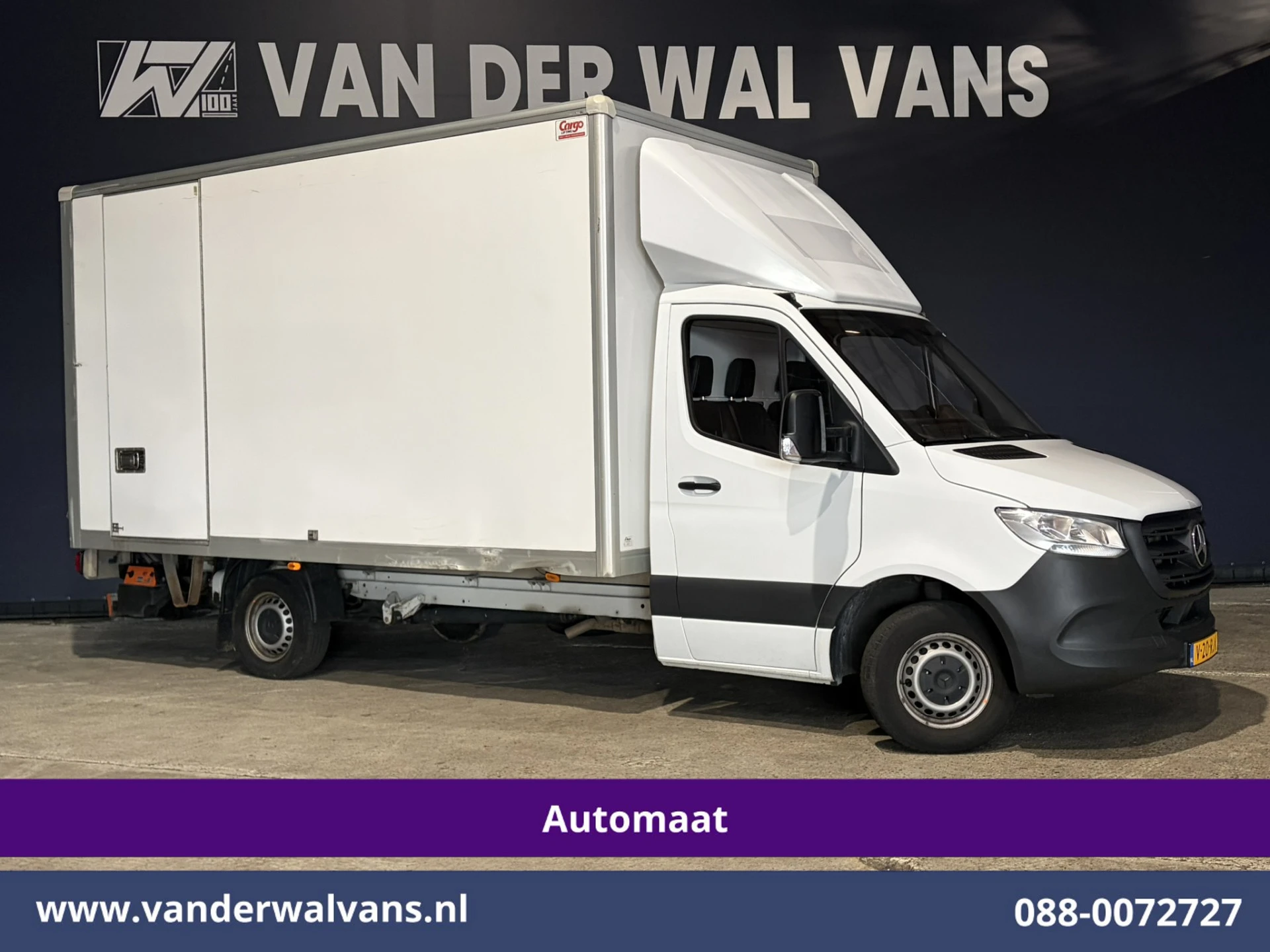 Mercedes-Benz Sprinter 2023 - 315 CDI 150pk 9G-Tronic Automaat Bakwagen 22m3 KUUB Laadklep Zijdeur Euro6 Airco | LAT om LAT | Leder afbeelding 1