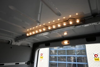 Mercedes-Benz eSprinter 2024 - 320 RWD L2H2 Select 81kWh imagem 14