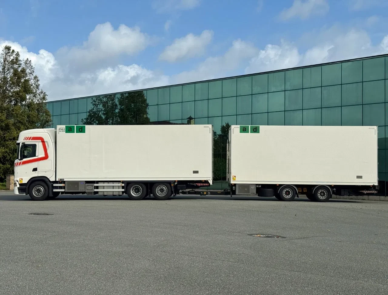 Scania S 2022 - S500 6X2 RETARDER 50 CC COMBI 2x TAILLIFT TOP CONDITION HOLLAND TRUCK image 2
