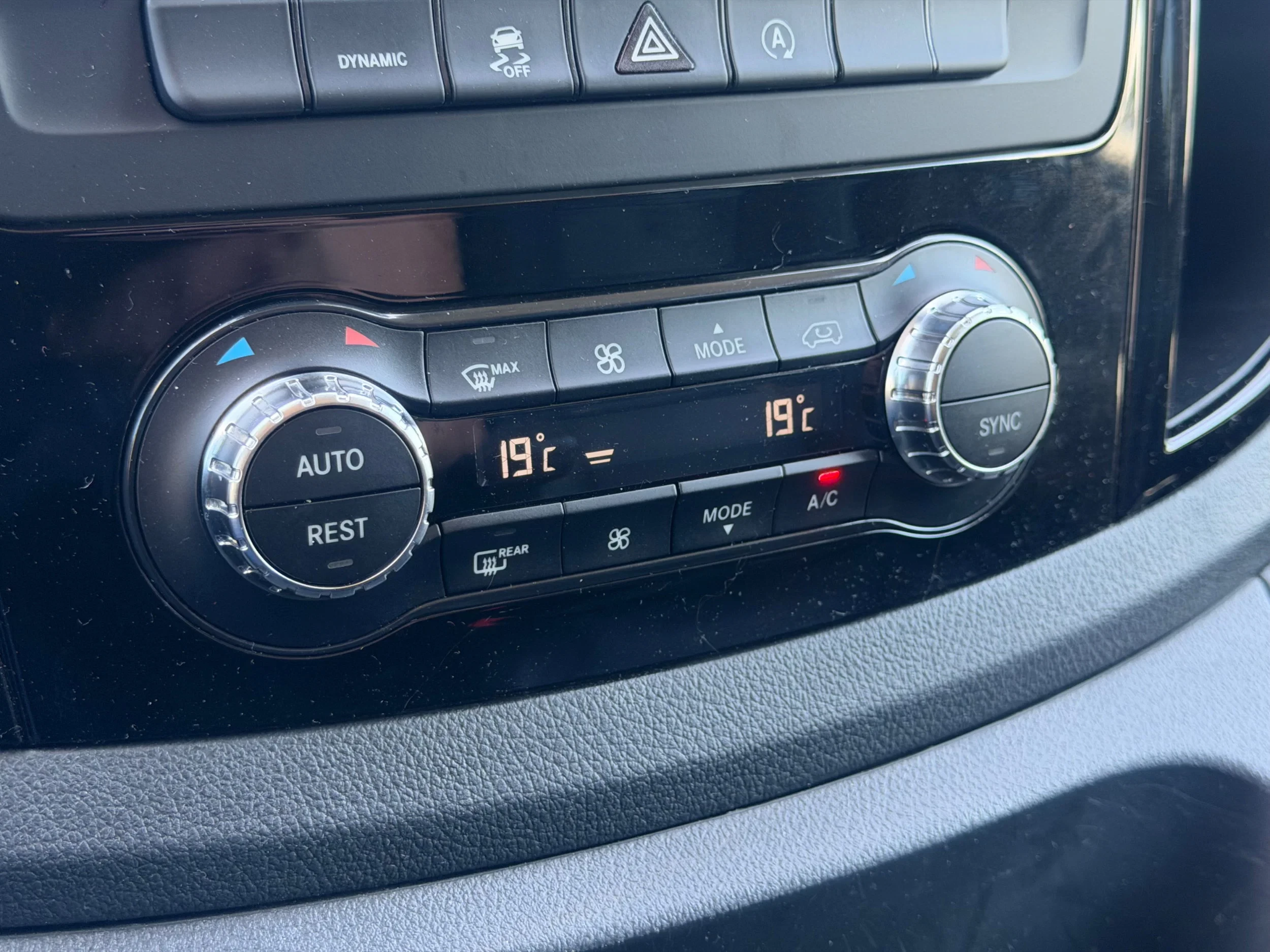 Mercedes-Benz Vito 2022 - TOURER 124CDI Dubbelcabine Dubbelschuifdeur Automaat Airco Navi Cruisecontrol Leder 240PK imagem 24