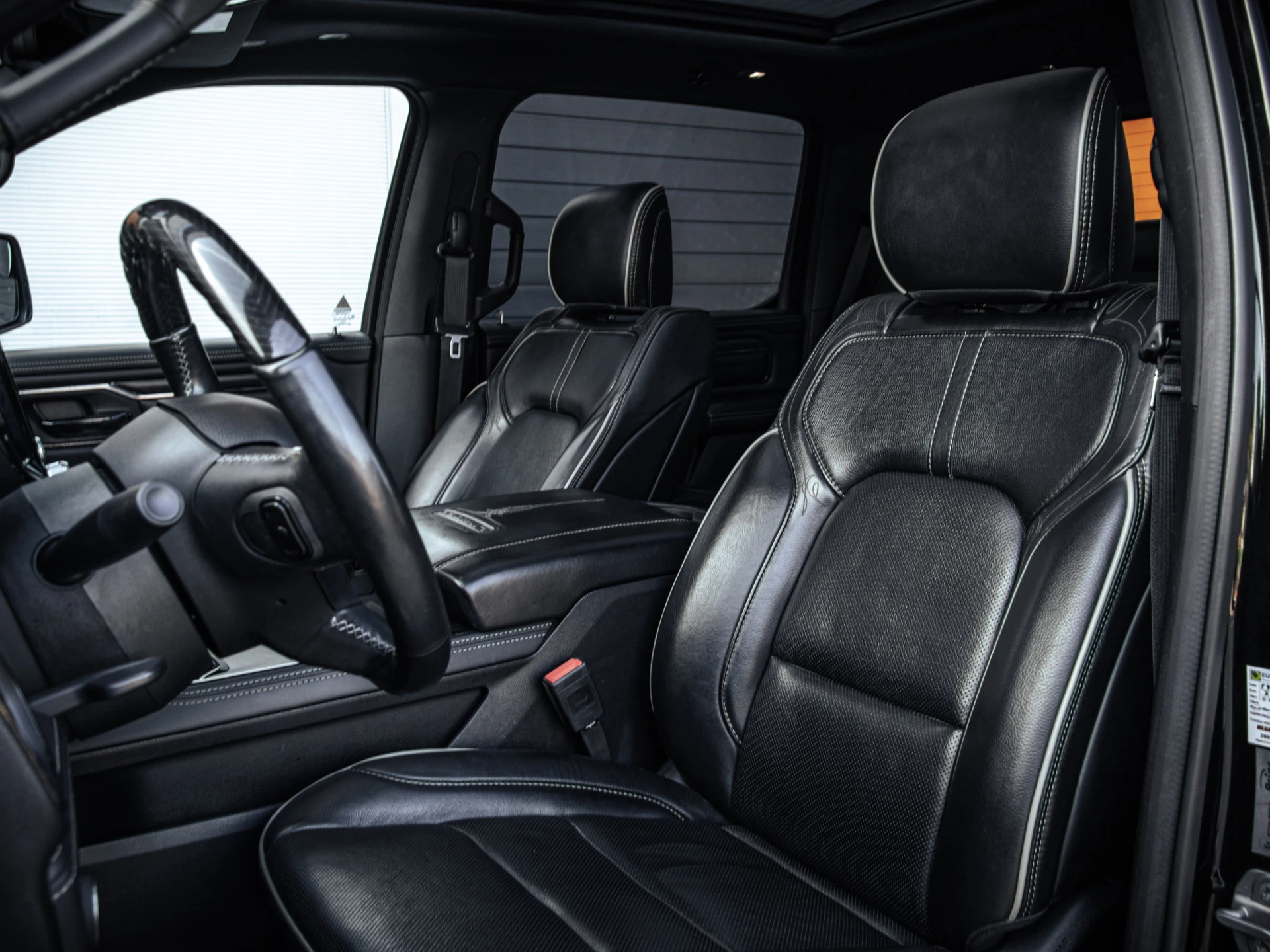Dodge Ram 1500 2023 - 5.7 V8 4x4 Crew Cab Limited afbeelding 12