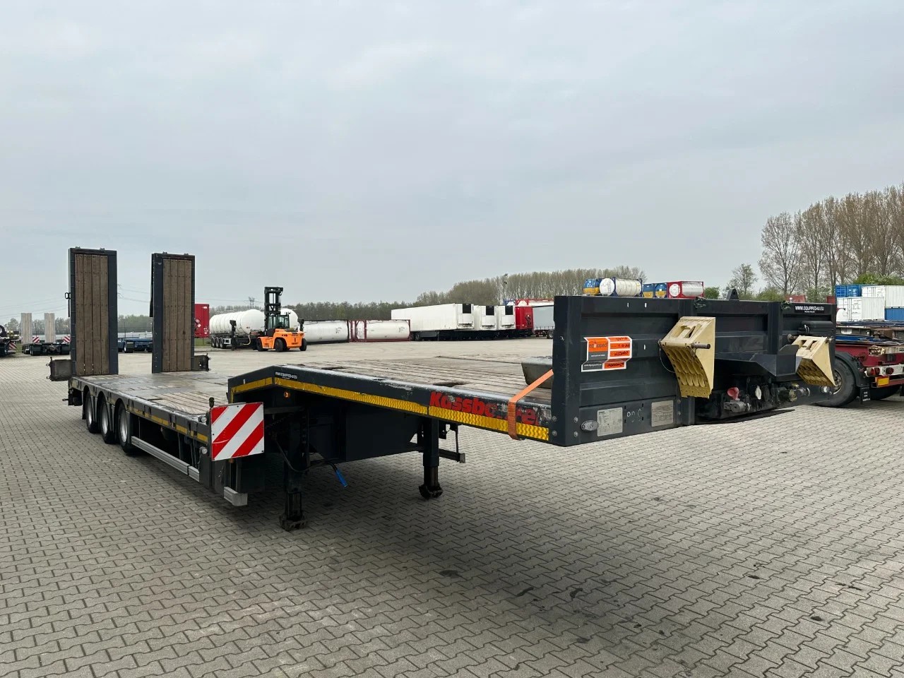 Kässbohrer 2022 - Lowbed / 6.00m extendable / hydraulic ramps / steering-axle / lift-axle afbeelding 59