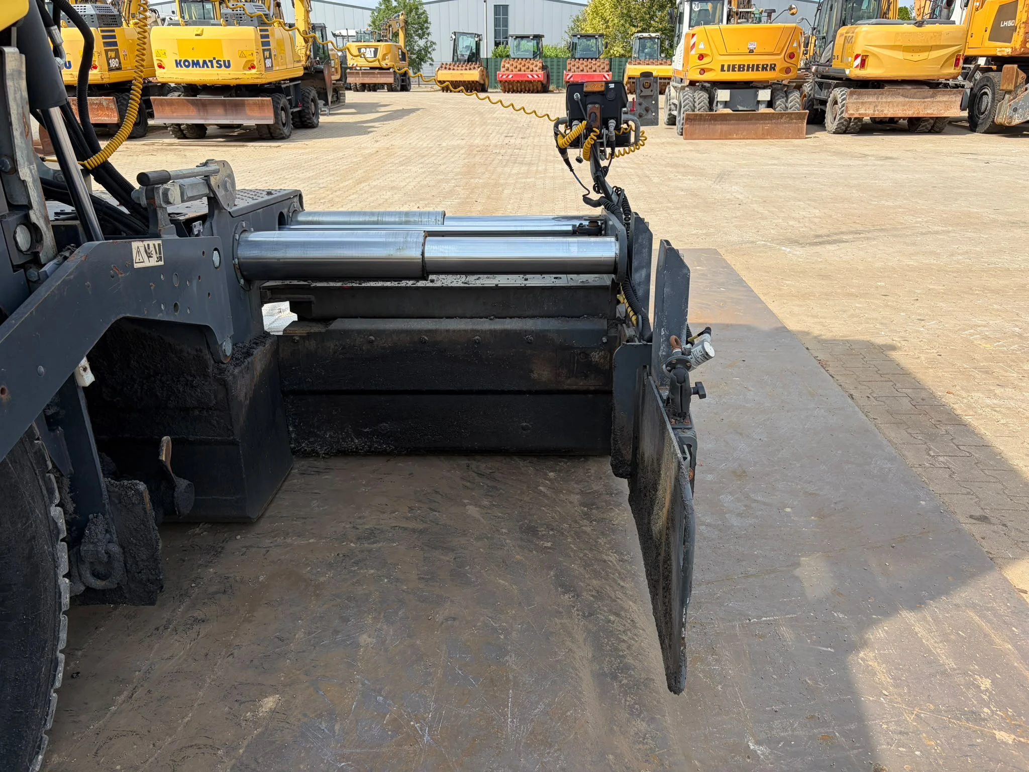 Bomag BF600P-2 incl. 2 x 75 cm extensions 2015 afbeelding 43