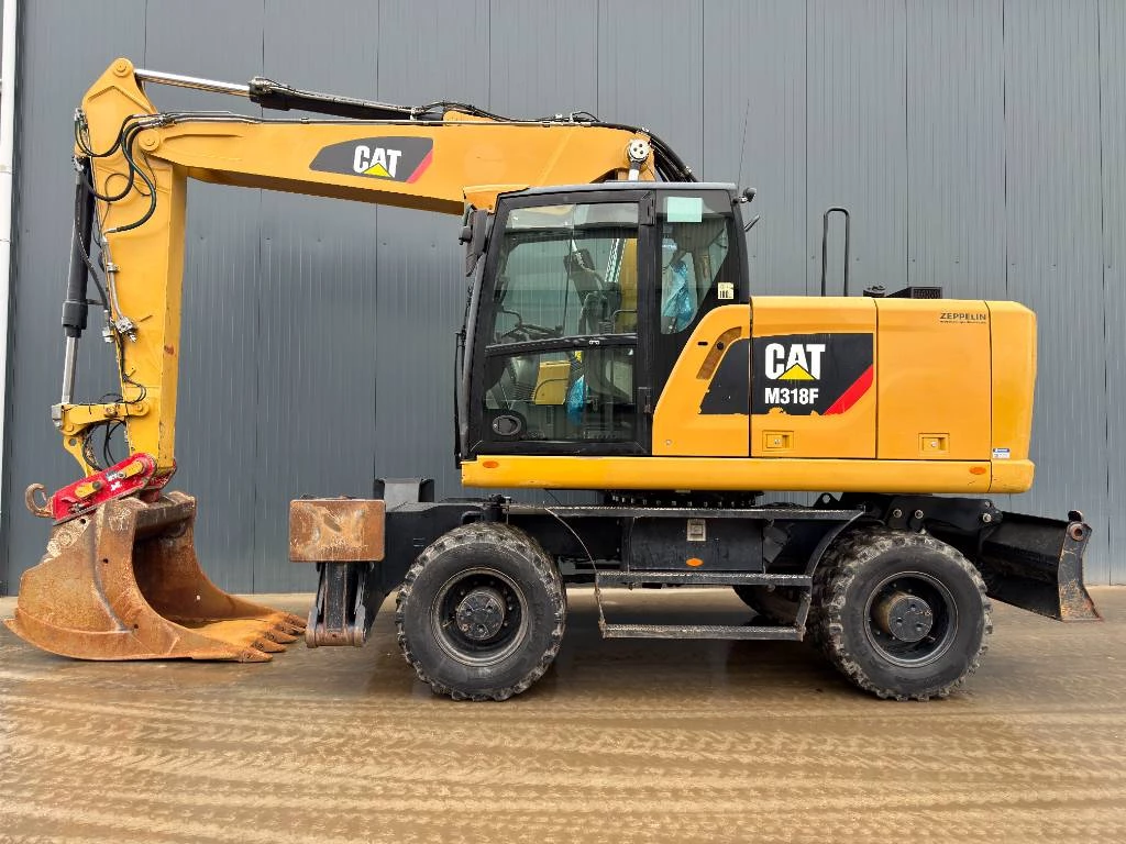 Cat 2015 - M318F afbeelding 2