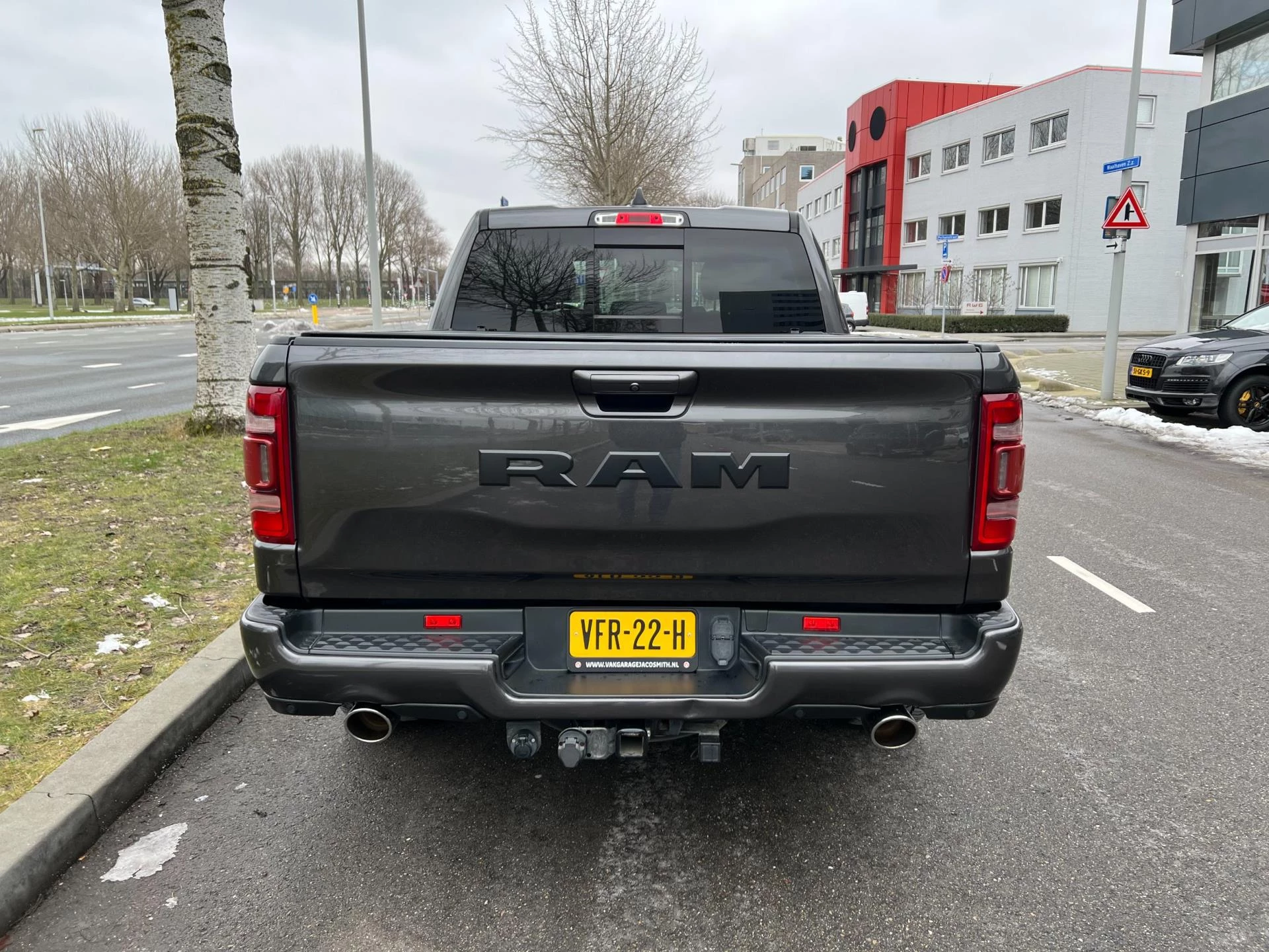 Dodge Ram 1500 2020 - 5.7 V8 4x4 Crew Cab Laramie Sport package Bild 10