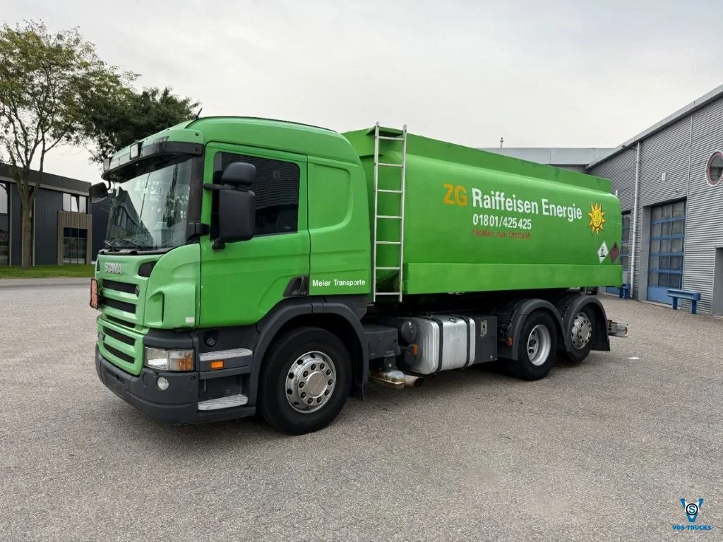 Scania P 2009 - P400 / RETARDER / GERMAN TRUCK / LIFT+LENKACHSE / 3 COMPARTIMENTS / 20540 LITER TOTAL / AIRCO / MANUAL / EURO-5 / 2009 afbeelding 1