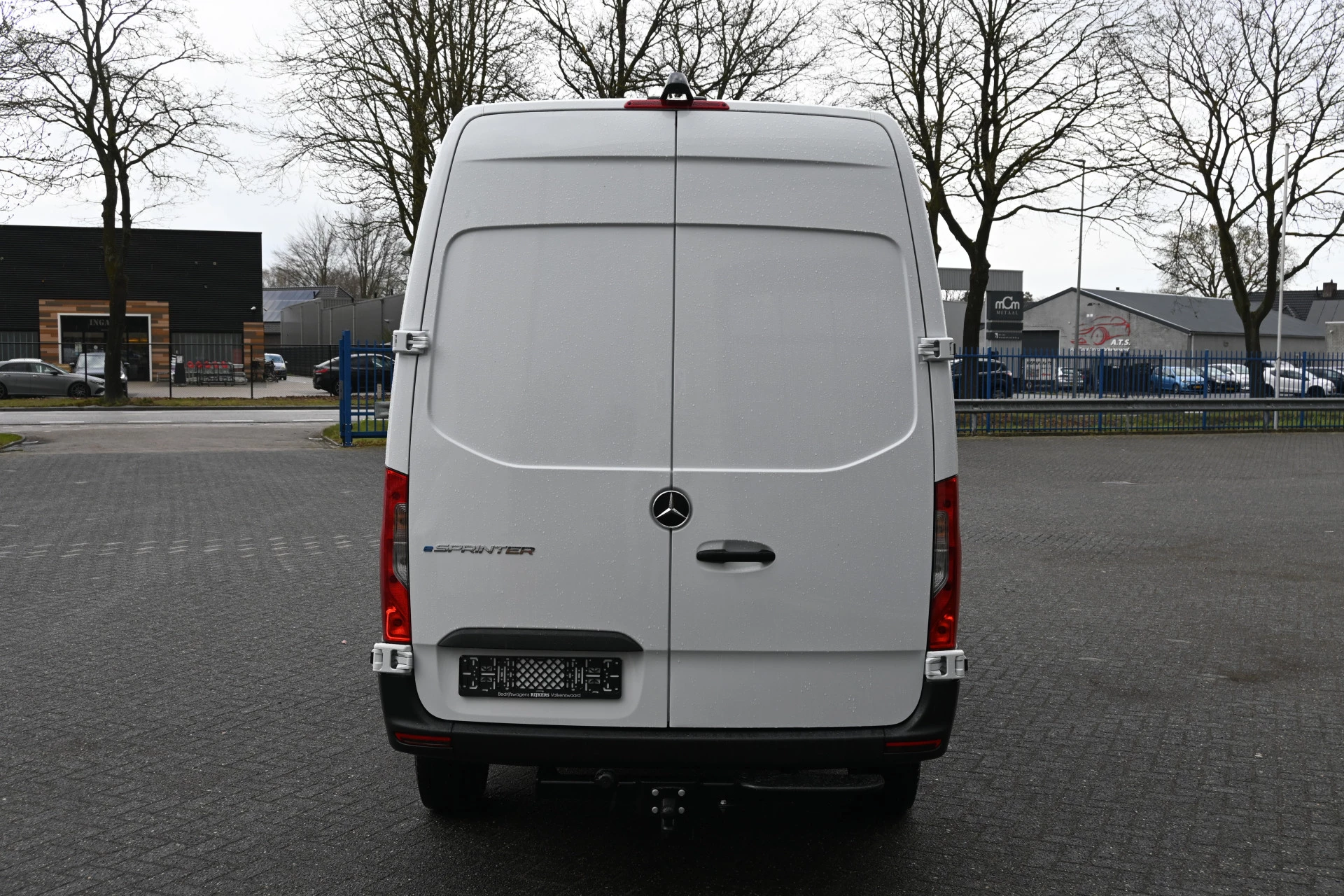 Mercedes-Benz eSprinter 2024 - 320 L2H2 RWD Pro 81kWh Bild 10
