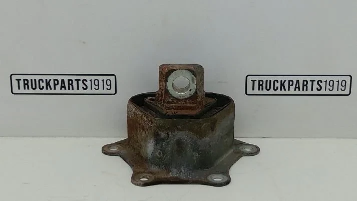 Iveco - Engines & Parts Motorsteun Iveco afbeelding 1