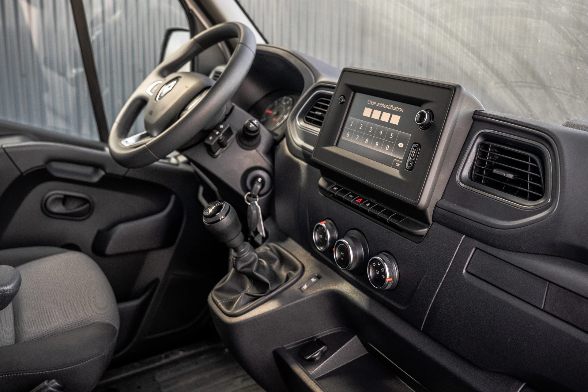 Renault Master 2022 - **Bleu DCI 135PK | L2H2 | Nieuw | Navi | 3-Zits | LED | Cruise | Airco** zdjęcie 2