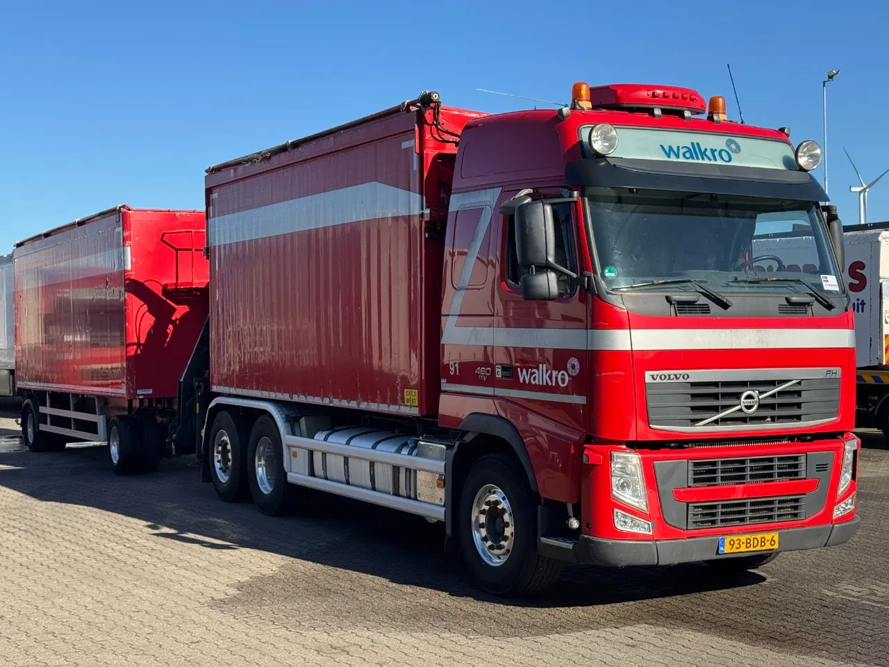 Volvo FH 2013 - 460 Side Tipper with Crane + Trailer image 4