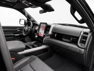 RAM 1500 2024 - LARAMIE Laramie Hurricane, BPM VRIJ | Incl. Tonneau cover |Panoramadak | Bijrijders scherm| Adaptieve Cruise Control! obrazek 17
