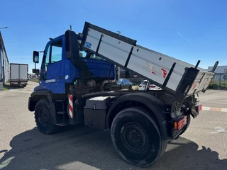 Mercedes-Benz 300 2004 - Unimog u 4x4 immagine 5